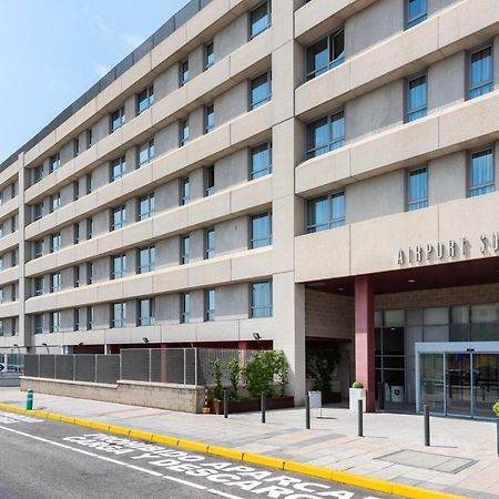 Madrid Airport Suites, Affiliated By Melia Екстер'єр фото