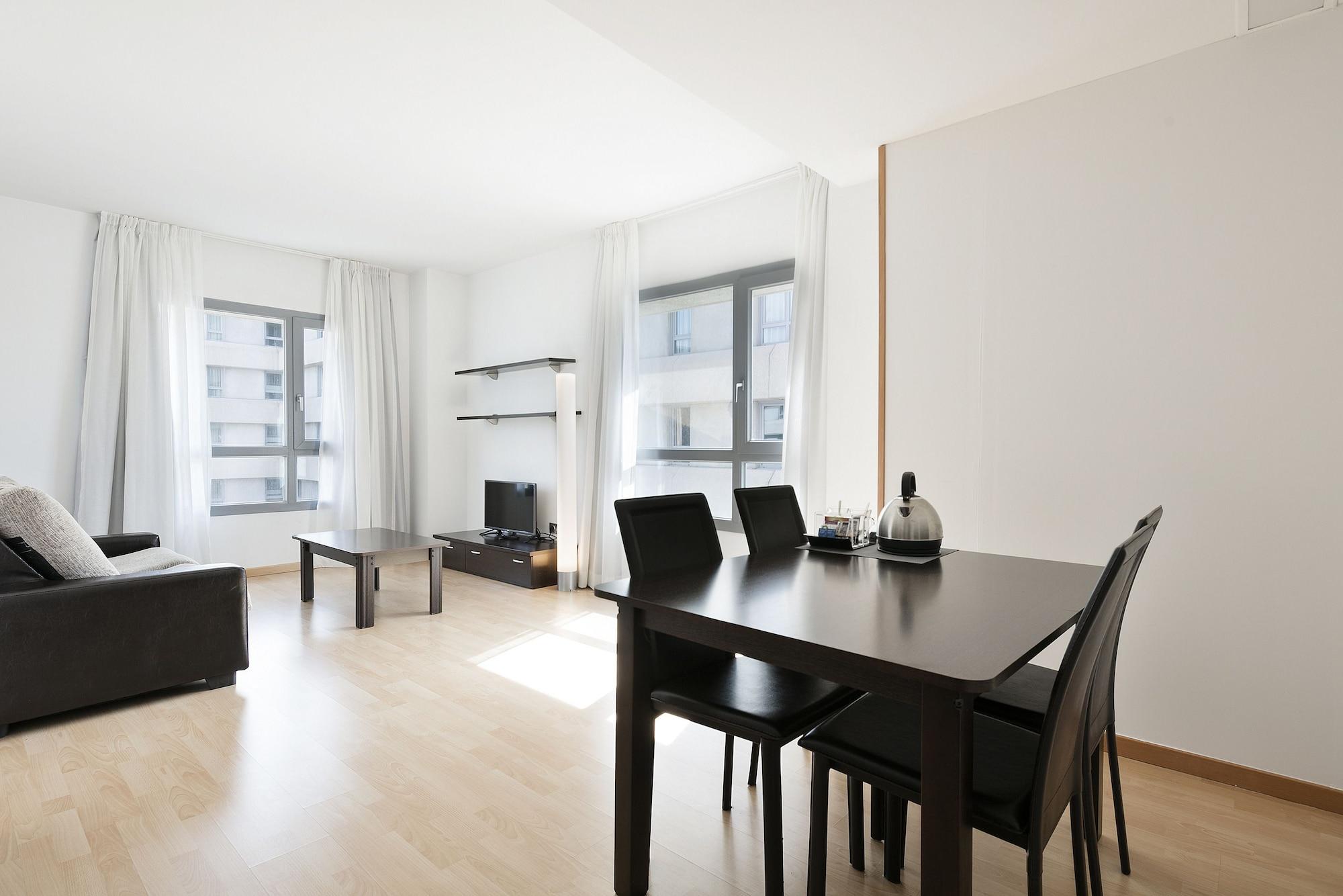 Madrid Airport Suites, Affiliated By Melia Екстер'єр фото