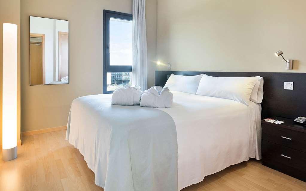 Madrid Airport Suites, Affiliated By Melia Номер фото