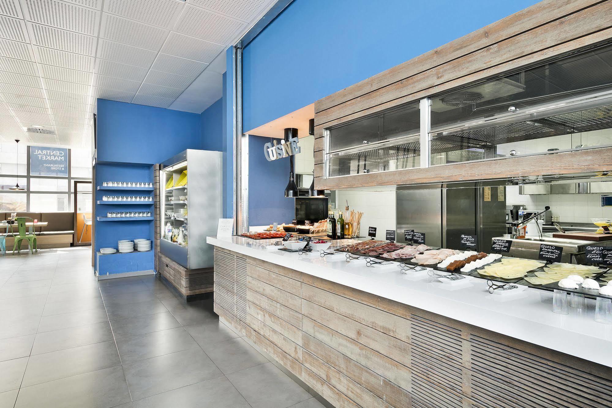 Madrid Airport Suites, Affiliated By Melia Екстер'єр фото