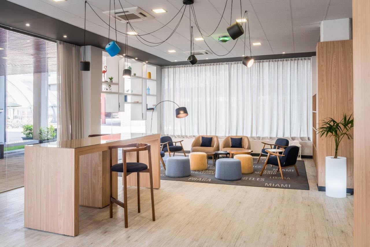 Madrid Airport Suites, Affiliated By Melia Екстер'єр фото